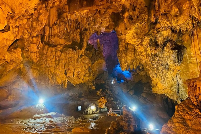 La beauté impressionnante de la grotte de Nguom Ngao