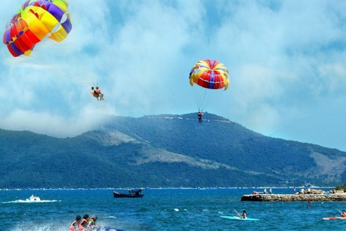 Visitez Mỹ Khê pour admirer la beauté sauvage et envoûtante de la plus belle plage du Vietnam