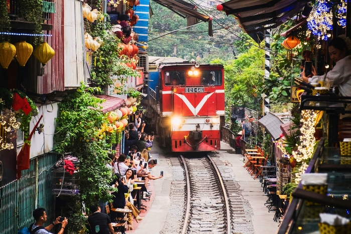 L'insolite Train Street, pépite d'un voyage au Vietnam