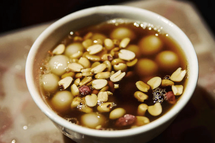 Le “Thắng dền”