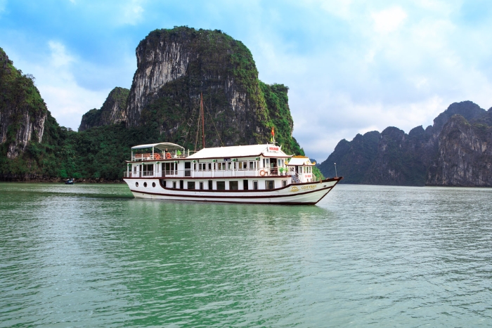 Croisière Cozy Bay dans la baie d'Halong 