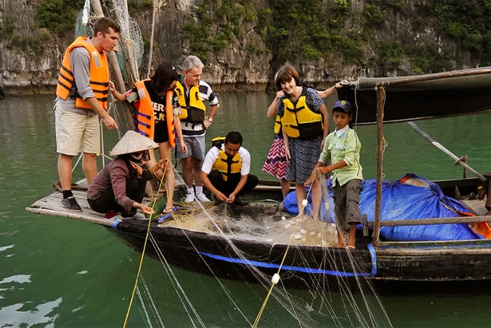 La vie locale dans le village pêcheurs de Vung Vieng