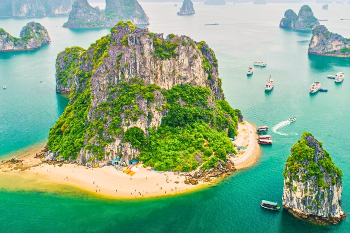 Plage dorée et calme à l’île Ti Top