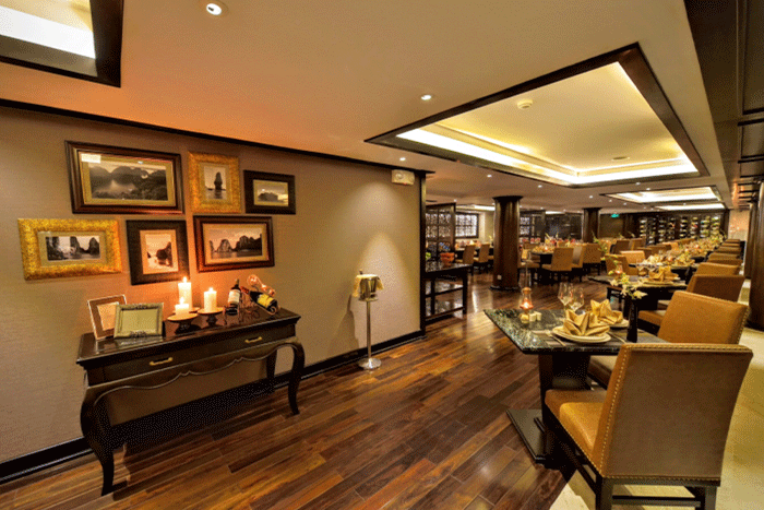 Whiskey Gallery Restaurant Ha Long