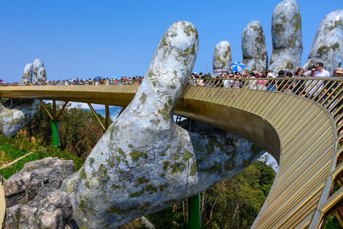 Pont d'Or - Golden Bridge Da Nang avec un design unique