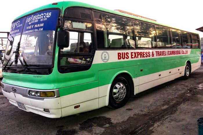 Bus Phnom Penh Saigon