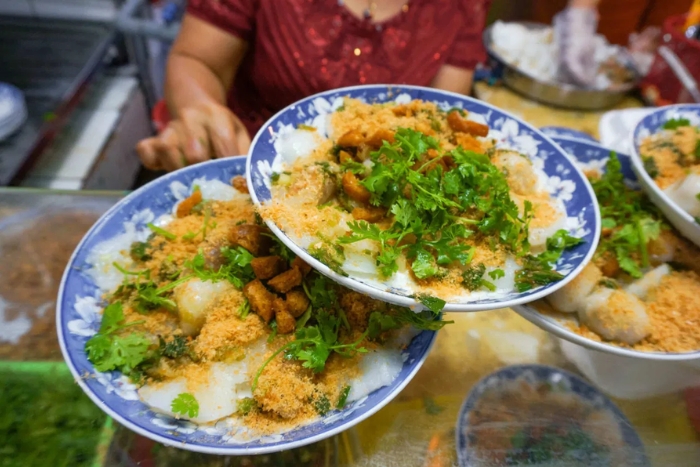 Goûtez à la street food au marché Ben Thanh