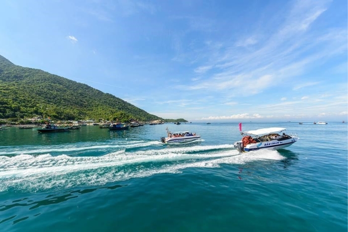 Excursion en bateau rapide pour faire du snorkeling pour voir le corail