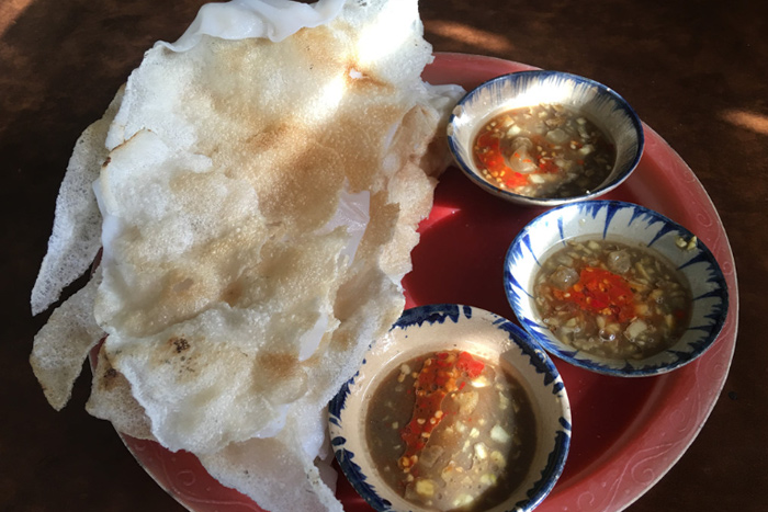 Que manger à Hoi An ? Corbicula en galette de riz
