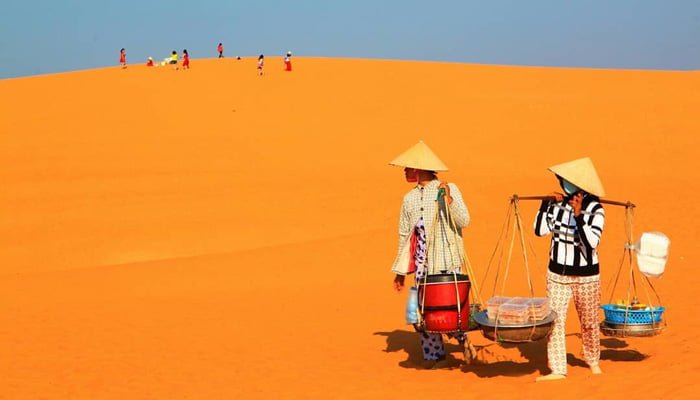 Dunes de sable rouge 