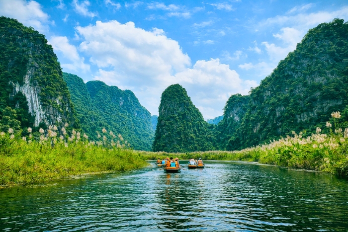 Balade en barque et panoramas grandioses à Tam Coc pour les personnes âgées