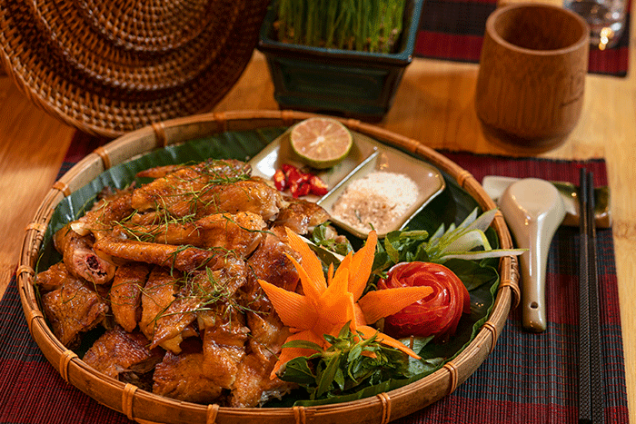 Délicieux plats à déguster au village de Don, Pu Luong