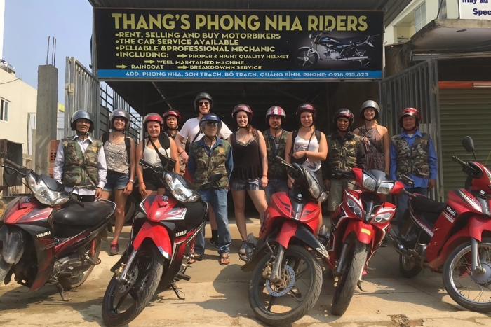 Comment se déplacer à Quang Binh ? Louez une moto et explorez les paysage