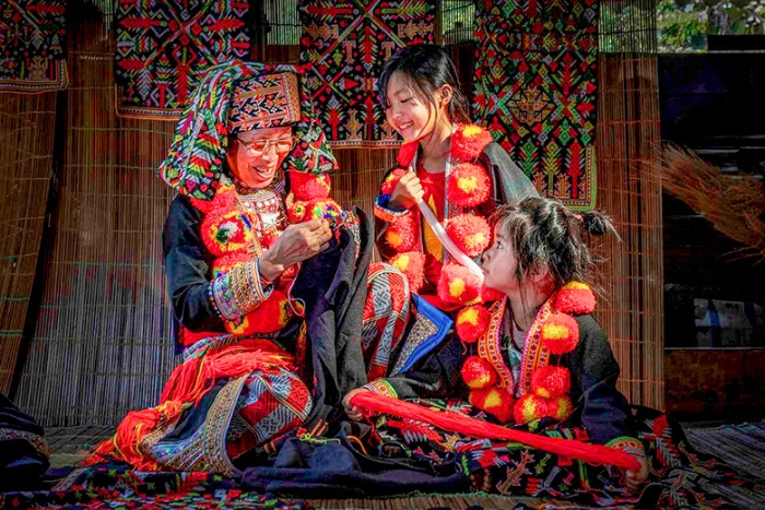 Le Vietnam séduit les voyageurs par ses cultures locales authentiques et uniques