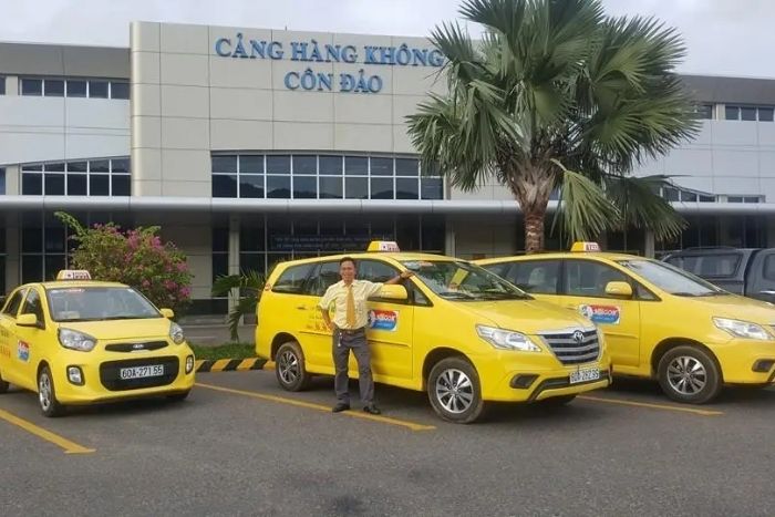 Taxis sont un moyen de transport à Con Dao fiable