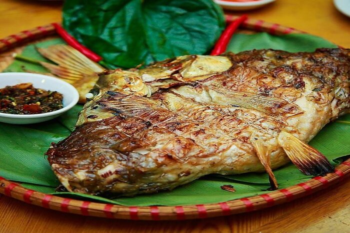 Plat au lac de Thac Ba