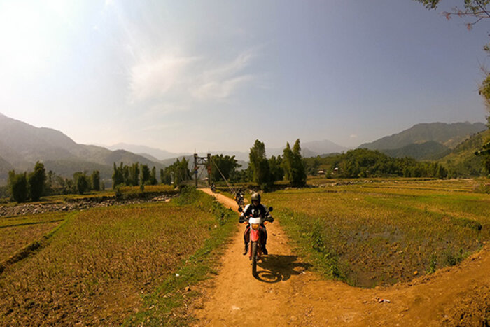 Hanoi Nghia Lo en moto